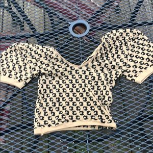 Off the shoulder cheetah crop top